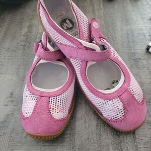 Merrell Women's Pink Mesh Athletic Shoes